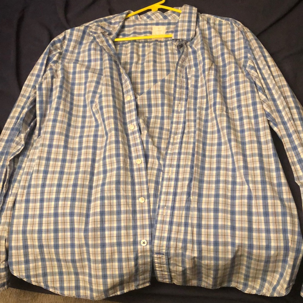 Gap lived in button down long sleeve shirt